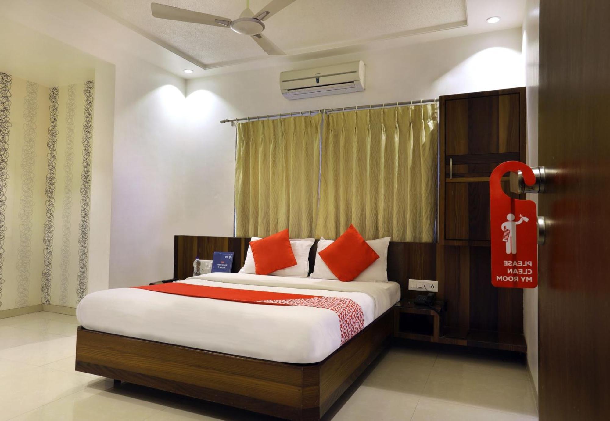 Collection O Satyan Inn Shirdi Buitenkant foto